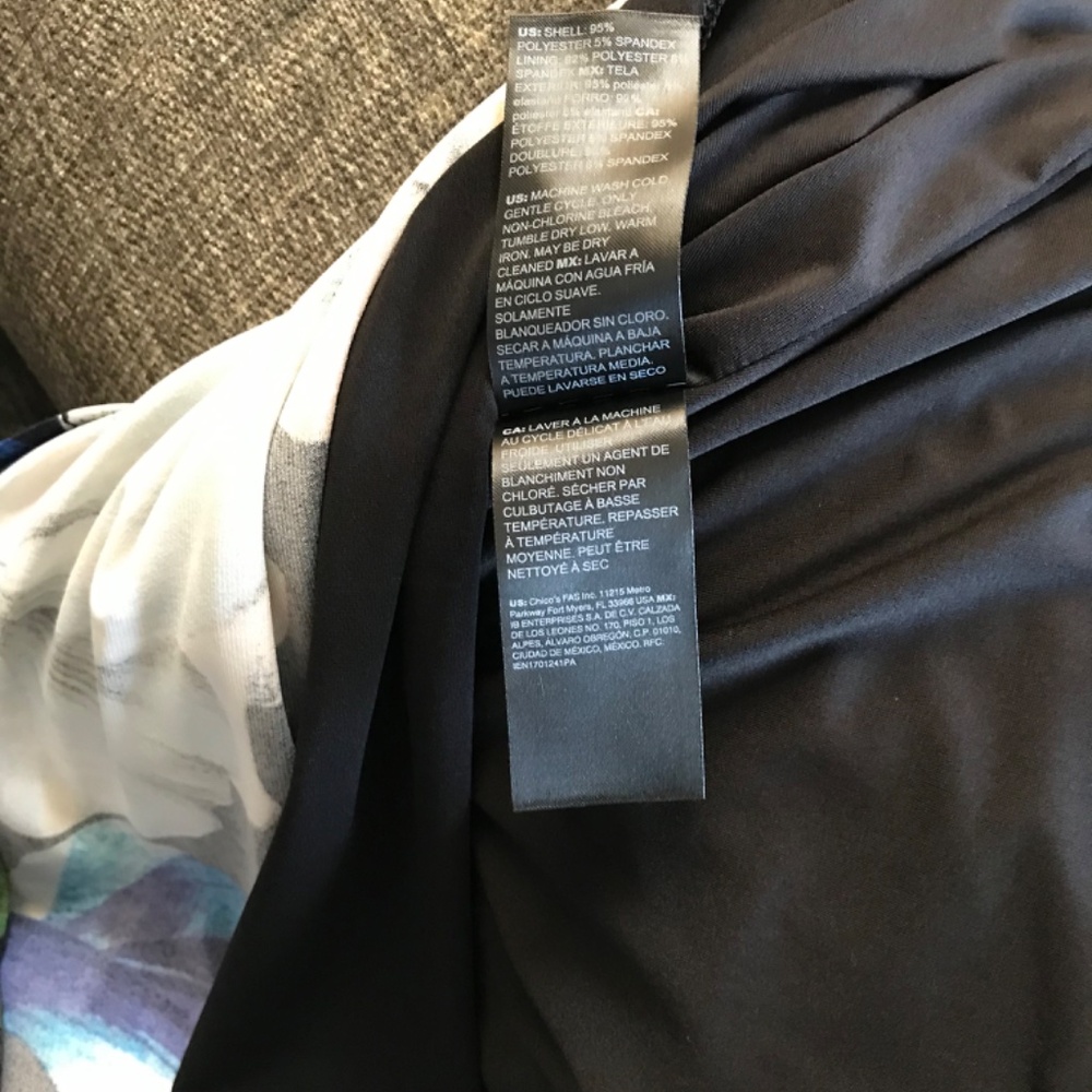 WHBM DRESS - Picture 3 of 4